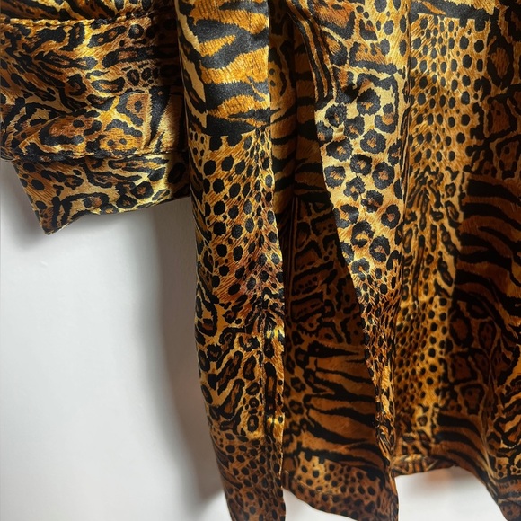 Animal Print Long Sleeve Blouse 1970s - Picture 7 of 8
